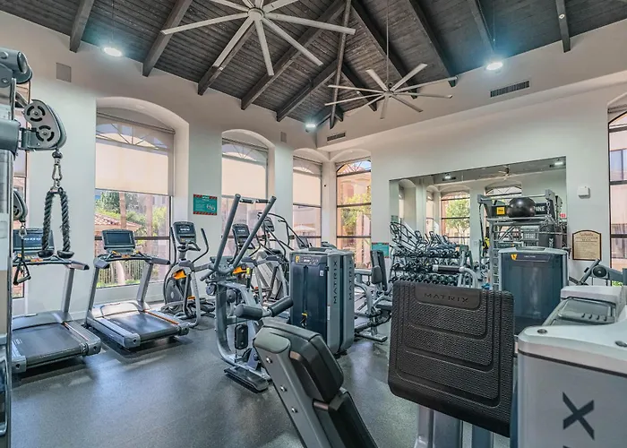 Diablo Stadium-asu-airport-gym-pool-hottub-parking Apartment Tempe