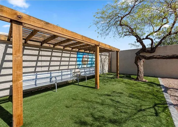Diablo Stadium-asu-airport-gym-pool-hottub-parking Tempe